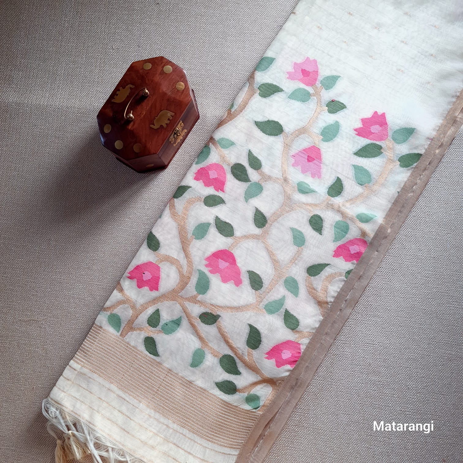 Matarangi Cream Jamdani Silk Cotton Saree