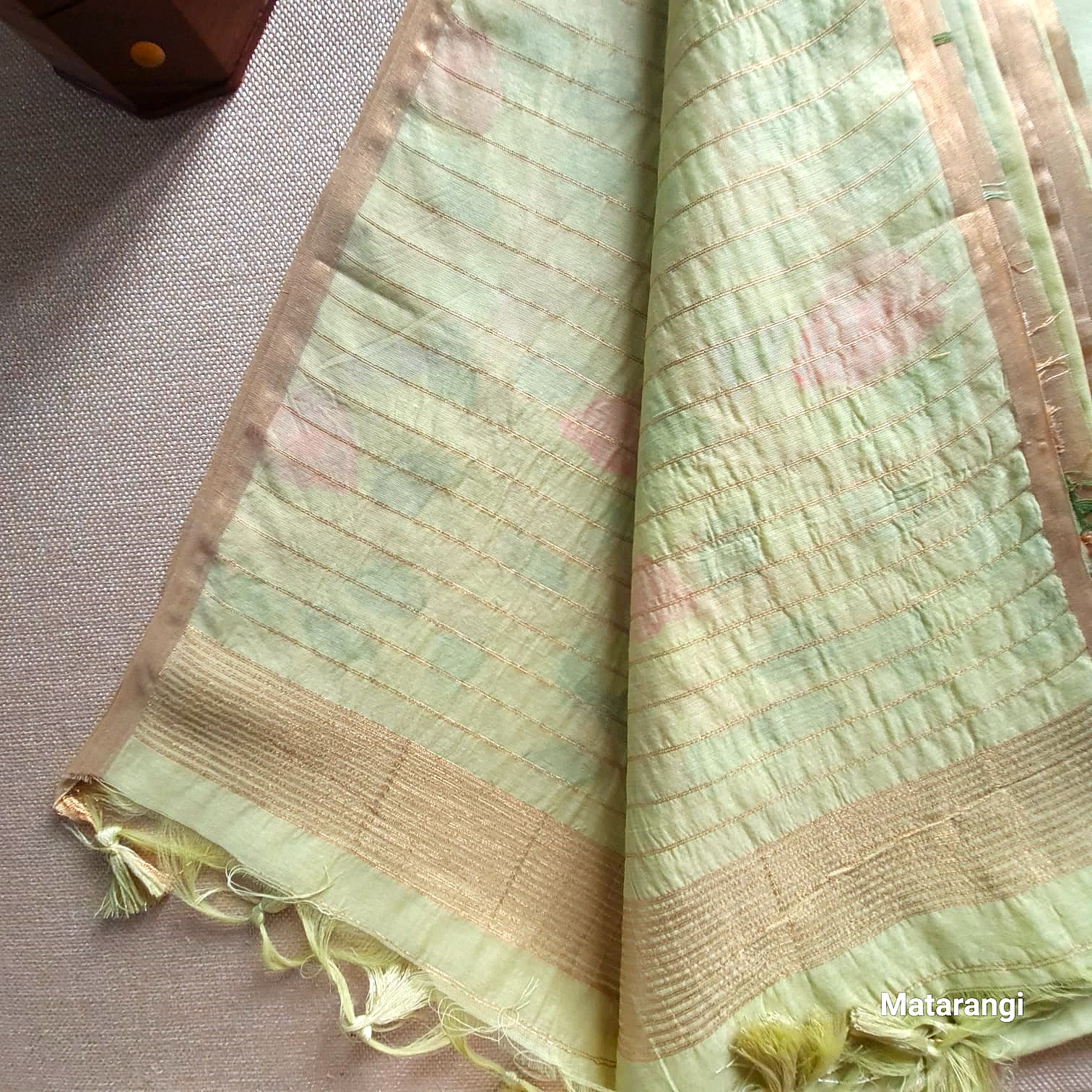 Matarangi Pastel Green Jamdani Silk Cotton Saree Matarangi Pastel Green Jamdani Silk Cotton Saree