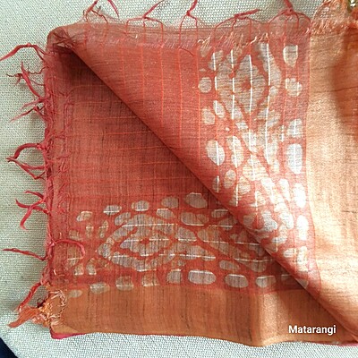Matarangi Red and Pale Mauve Semi Tussar Batik Print saree Matarangi Red and Pale Mauve Semi Tussar Batik Print saree